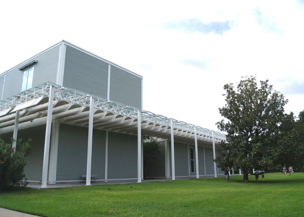1987: Menil Collection opens in Houston